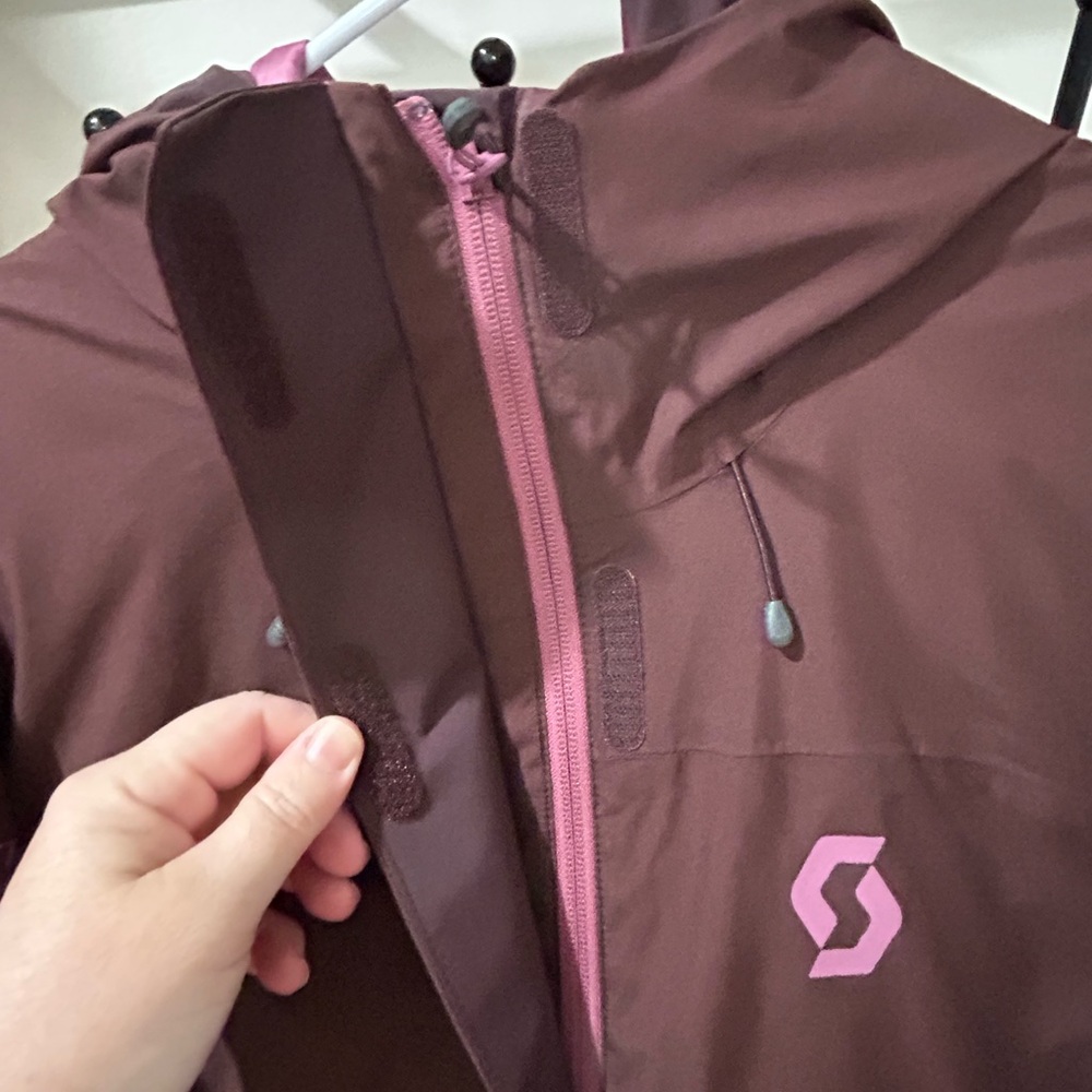 Scott Women's Ultimate GTX Infinium Down Jacket, NWT - Picture 3 of 13